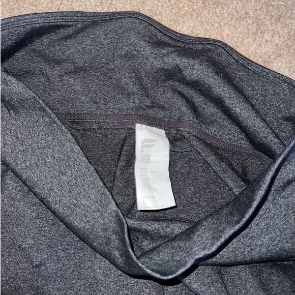 New Fabletics High Waisted Pocket 7/8 Legging Gray size L - Picture 3 of 4